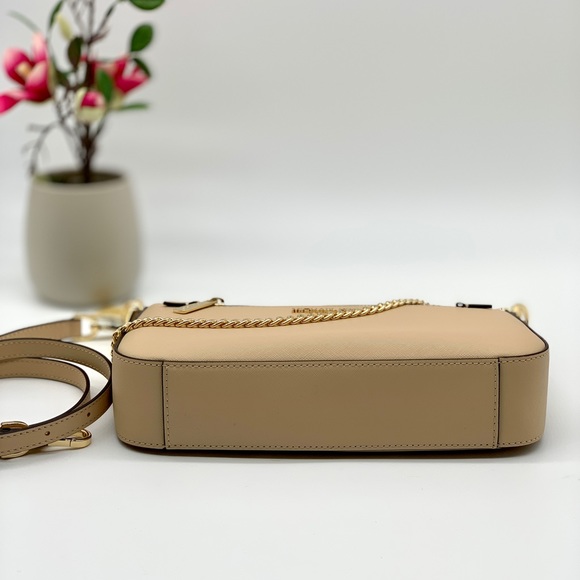 Michael Kors Small Chain Crossbody Bag - Picture 7 of 9